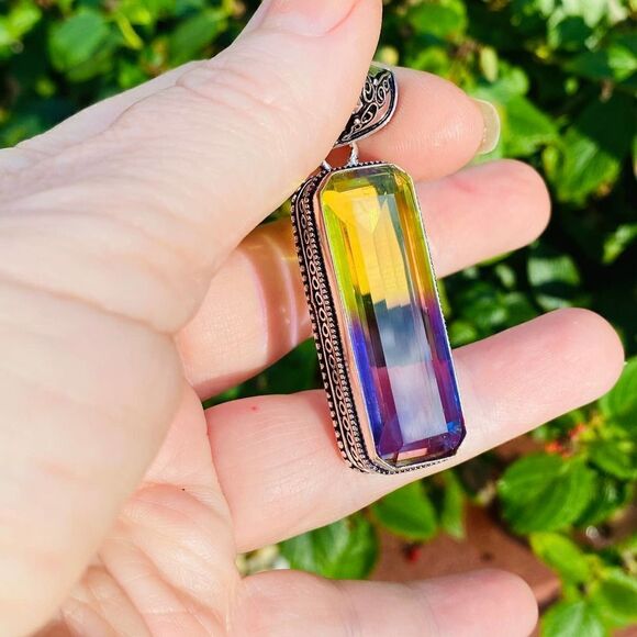 Bi-Color Tourmaline Ethnic Style Handmade Pendant - Picture 5 of 9